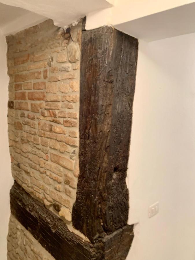 Storico Ombelico Di Parma Leilighet Eksteriør bilde